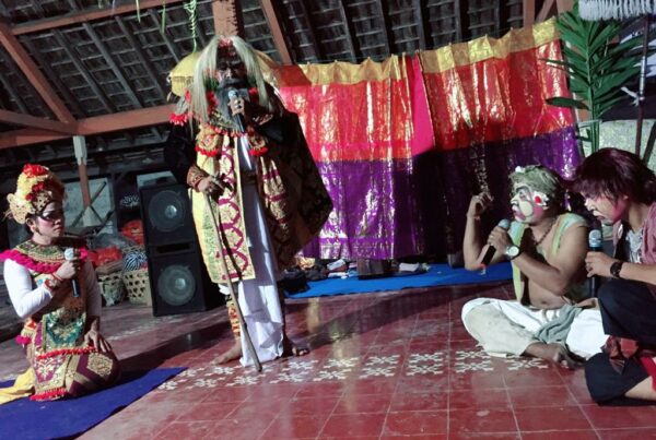 Pagelaran Seni Pada Masyarakat Pemedak Pura Untuk Mewujudkan Klungkung Bebas Dari Peredaran Narkoba Pagelaran Seni Pada Masyarakat Pemedak Pura Untuk Mewujudkan Klungkung Bebas Dari Peredaran Narkoba