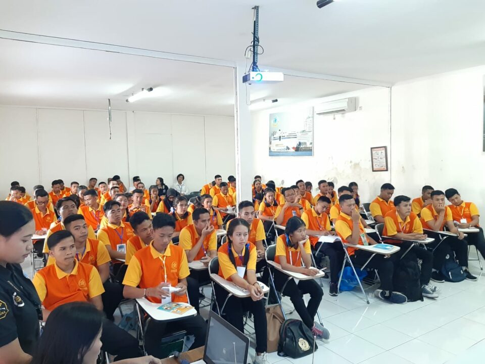 BNNK Goes To Campus : Bahamas Maritime School