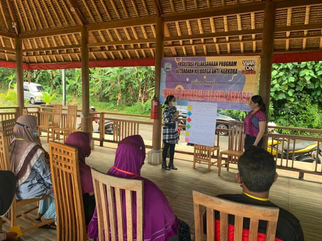 Fasilitasi Pelaksanaan Program Ketahanan Keluarga Anti Narkoba Sesi 2