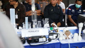 BNN Ungkap Kasus Clandestine Laboratory Narkotika Jenis DMT di Gianyar, Bali