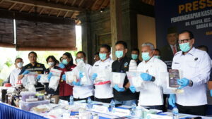 BNN Ungkap Kasus Clandestine Laboratory Narkotika Jenis DMT di Gianyar, Bali