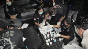 Pemberdayaan Masyarakat Anti Narkoba Melalui Tes Urine di Cafe Star Bali GEL GEL – Klungkung
